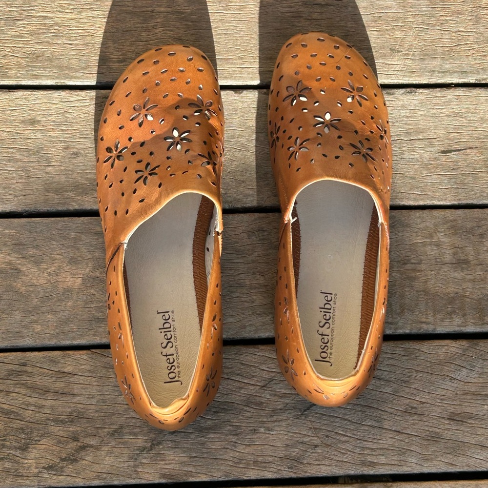 Josef Seibel Women's Brown Perforated size 39 Loafers Shoes